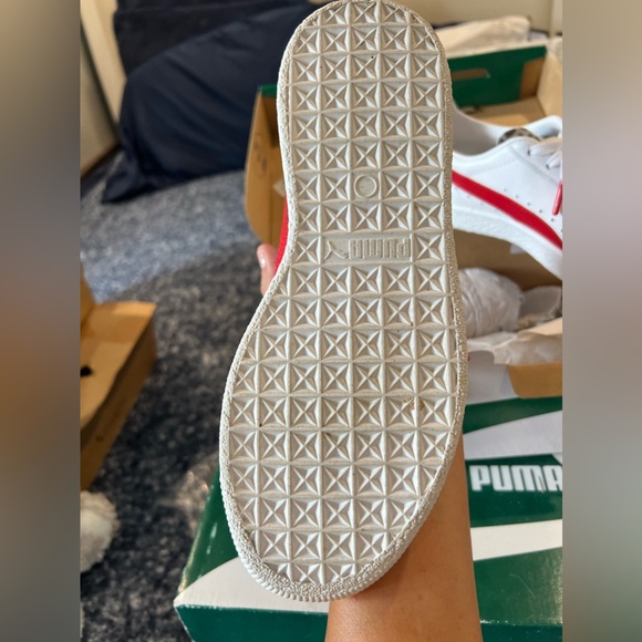 WOMENS Limited Edition Clyde Leopard Pumas.6.5 - Picture 6 of 6